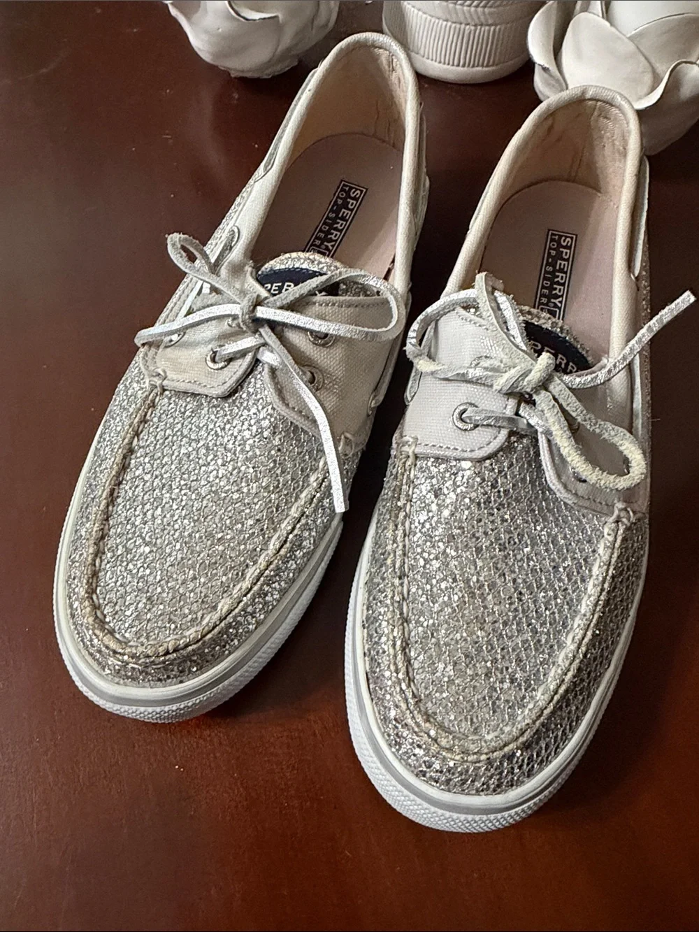 Sperry Topsiders Size 8.5M Metallic Silver Glitter Boat Shoes